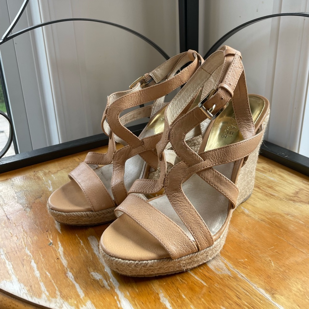 Michael Kors beige leather wedges size 7.5